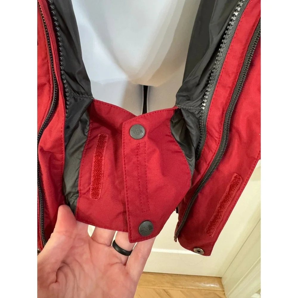 The North Face Men's‎ hyvent red full zip hooded lined heavy coat large